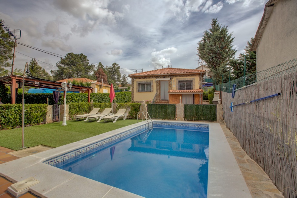PRINCIPAL@1661686762645@980x720-frame Casa rural en madrid con piscina